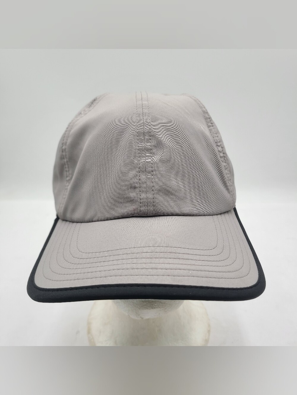 B55 Nike Featherlight Dri-Fit Running Hat Lightweight Adjustable Gray